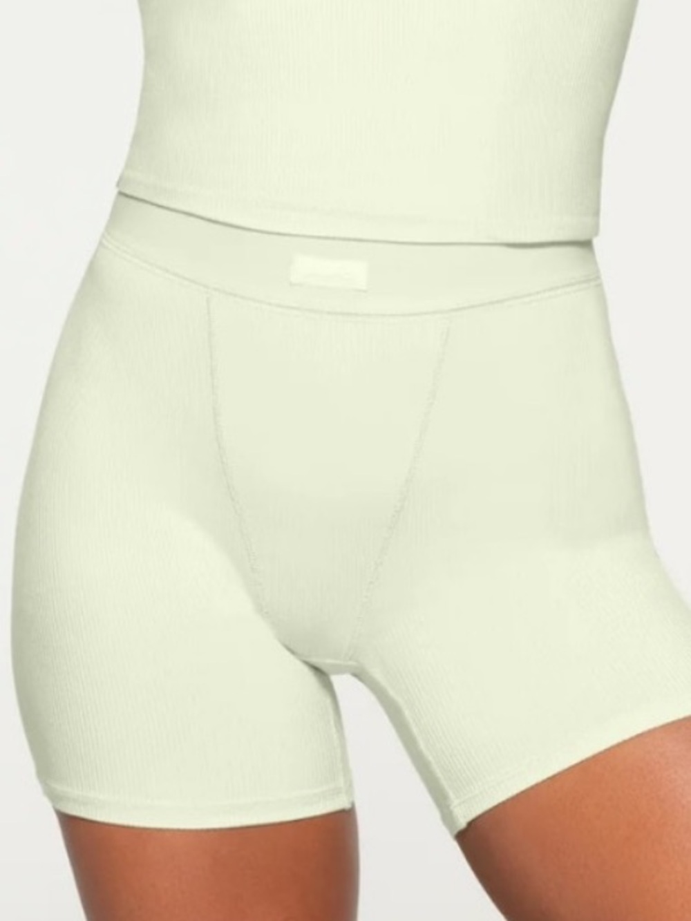 SKIMS SOFT LOUNGE BOXER LIMITED EDITION: HONEYDEW SMALL